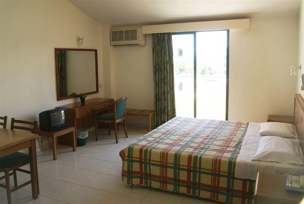 Mandalena Hotel Apartments Protaras Eksteriør bilde